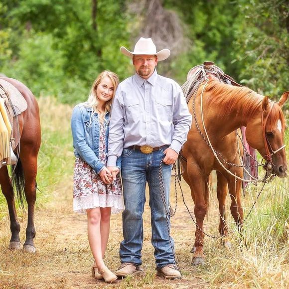 Meet your Posher, Abigail - Picture 1 of 1